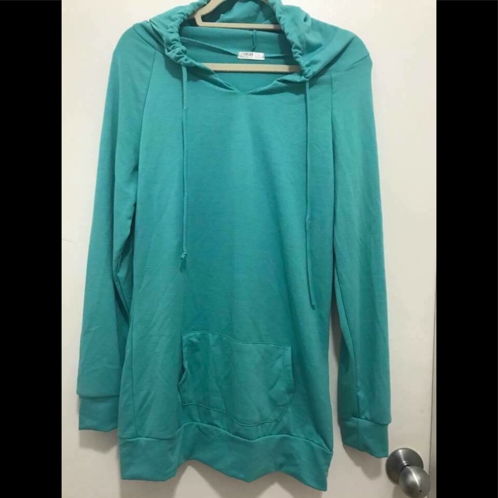 NWOT J. Tomson mint green hoodie. Size Medium.